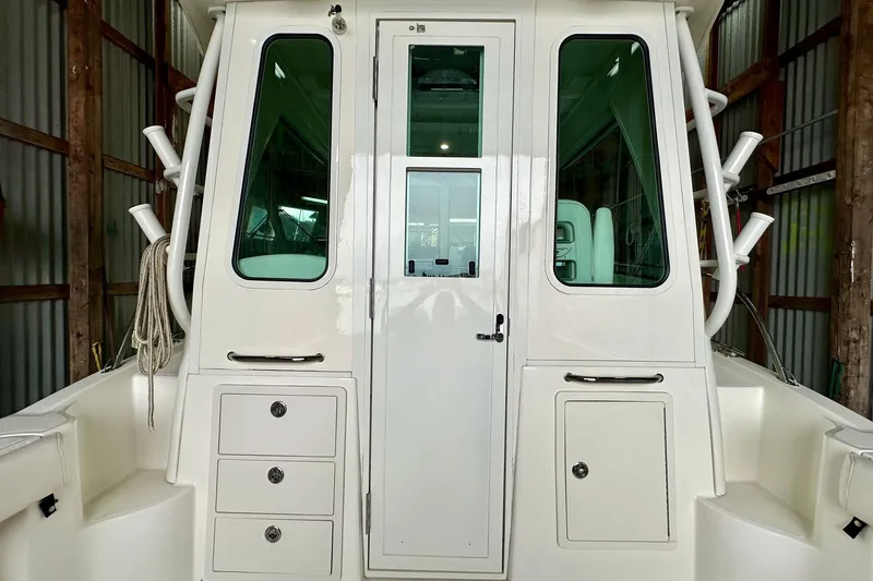 Slide: The Image of Boston Whaler 285 - Companion Way - 9