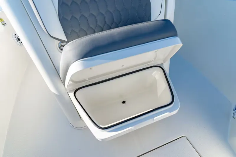 Slide: The Image of Cobia 245 Center Console 2026 - 15