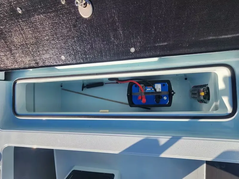 Slide: The Image of East Cape 18 EVO V 2024 - 13