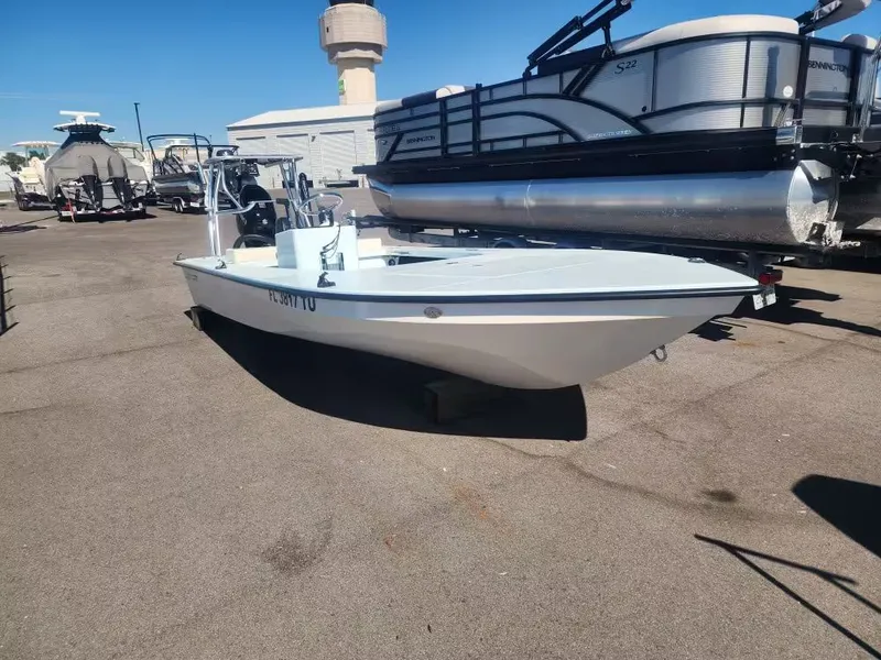 Slide: The Image of East Cape 18 EVO V 2024 - 2