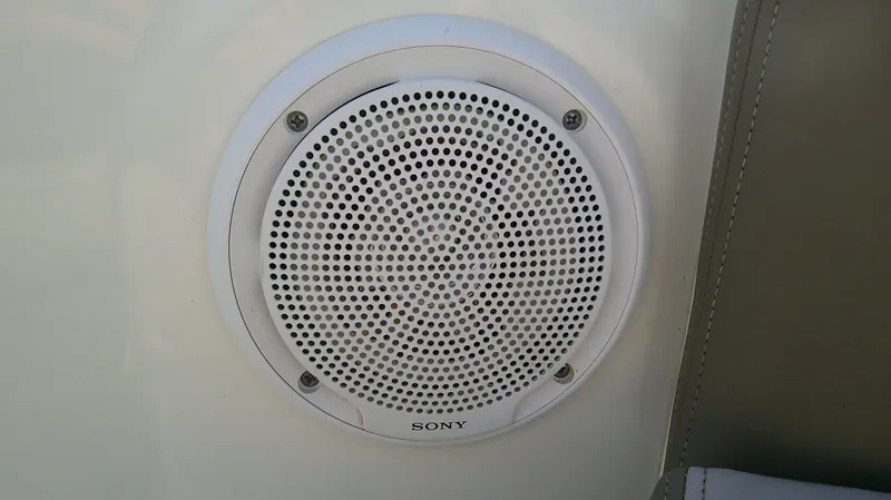 Slide: The Image of Sea Ray 240 Sundeck 2011 - 14