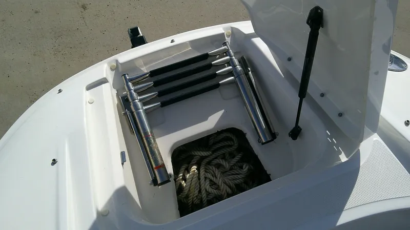 Slide: The Image of Sea Ray 240 Sundeck 2011 - 15