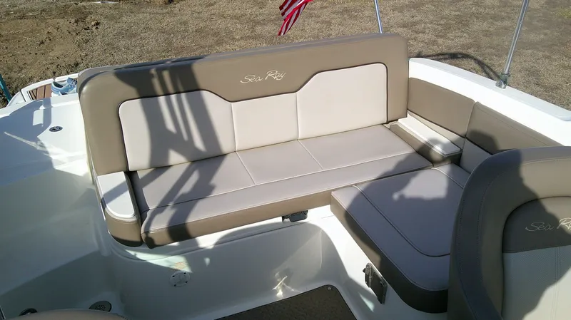 Slide: The Image of Sea Ray 240 Sundeck 2011 - 7