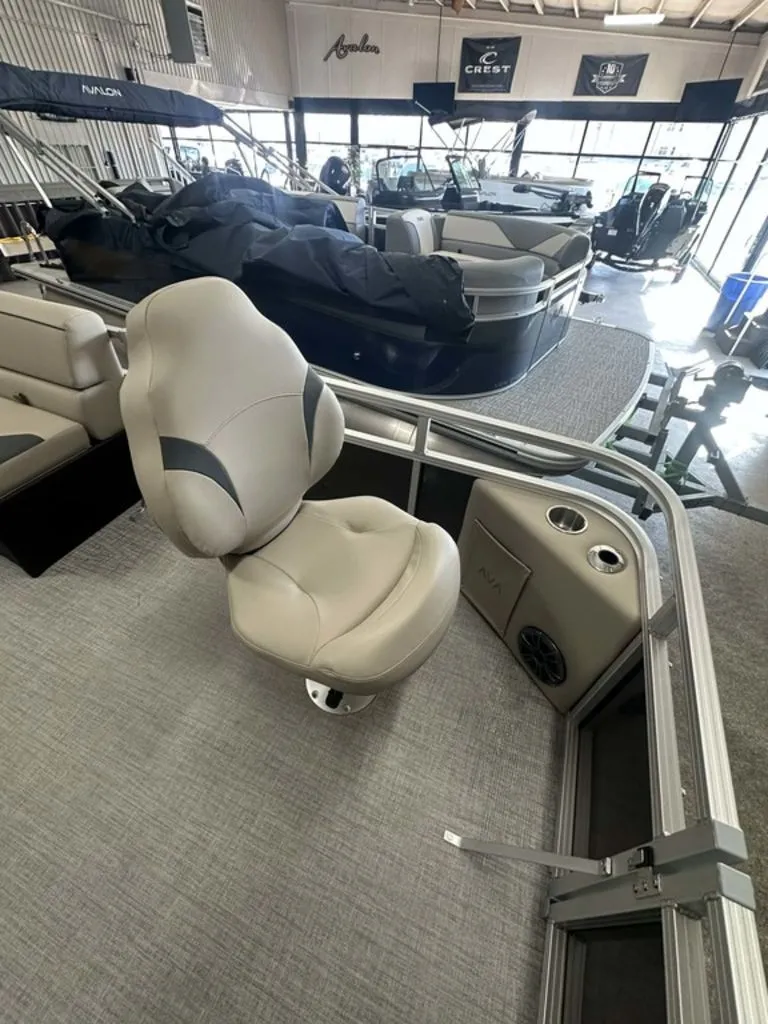 Slide: The Image of Avalon Venture Rear Fish 19 FT 2026 - 3