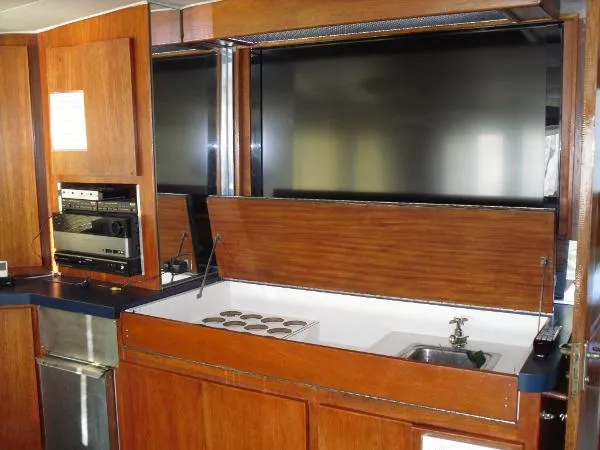 Slide: The Image of Hatteras Motor Yacht - USCG Certified 1979 - 11
