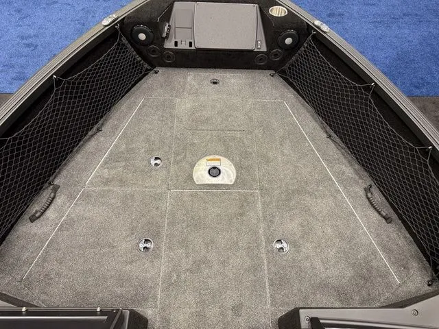 Slide: The Image of Alumacraft Competitor 195X Sport 2025 - 33