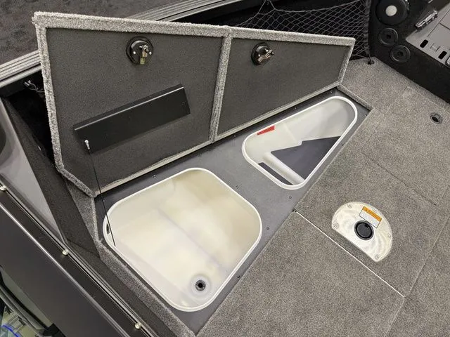 Slide: The Image of Alumacraft Competitor 195X Sport 2025 - 34