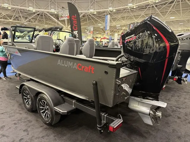 Slide: The Image of Alumacraft Competitor 195X Sport 2025 - 4