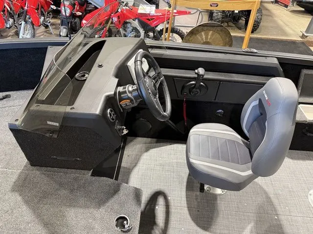 Slide: The Image of Alumacraft Competitor 175X Side Console 2026 - 12