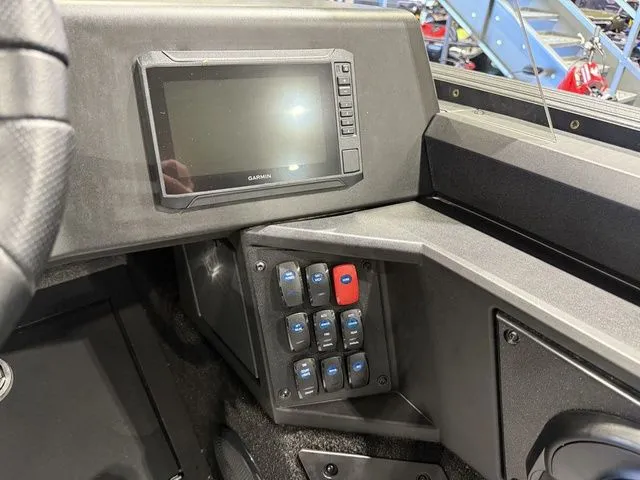 Slide: The Image of Alumacraft Competitor 175X Side Console 2026 - 14