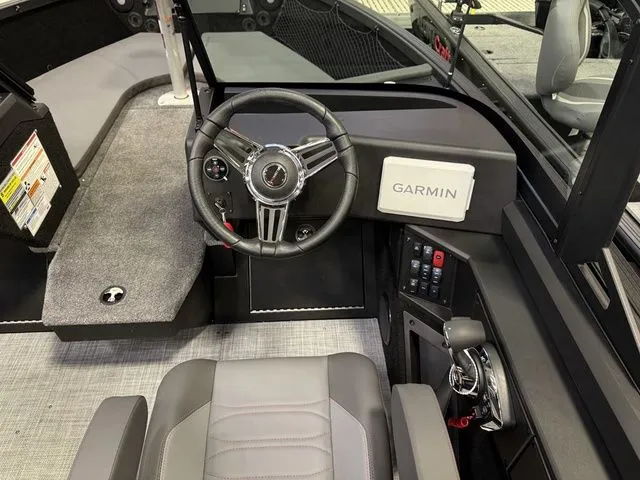 Slide: The Image of Alumacraft Competitor 205X Sport 2026 - 17