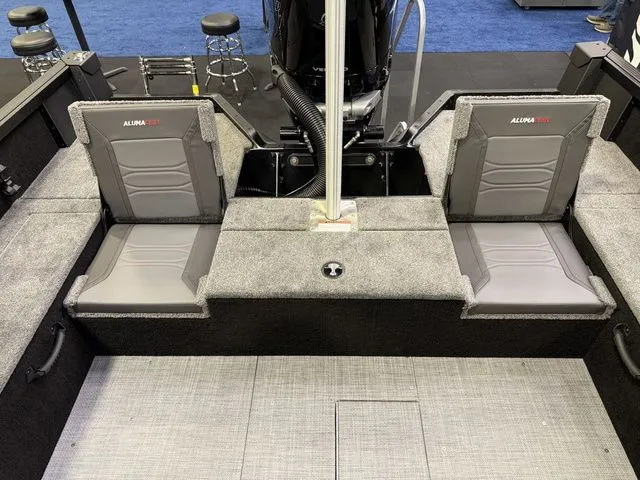 Slide: The Image of Alumacraft Competitor 205X Sport 2026 - 6