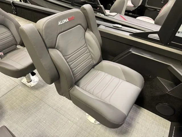 Slide: The Image of Alumacraft Competitor 205X Sport 2026 - 13