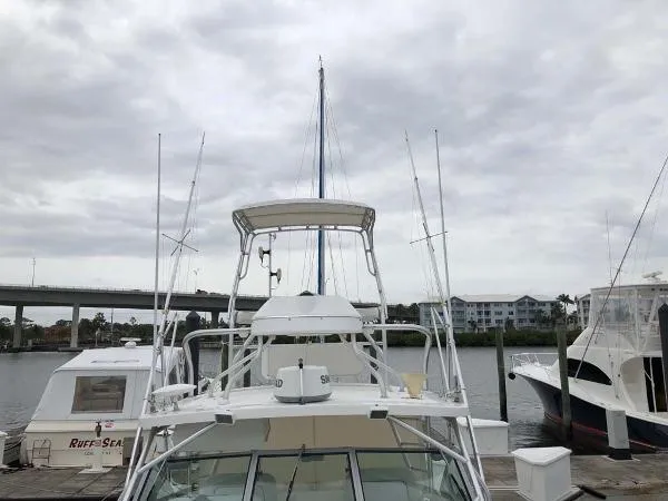 Slide: The Image of Wellcraft 330 Coastal 2004 - 8