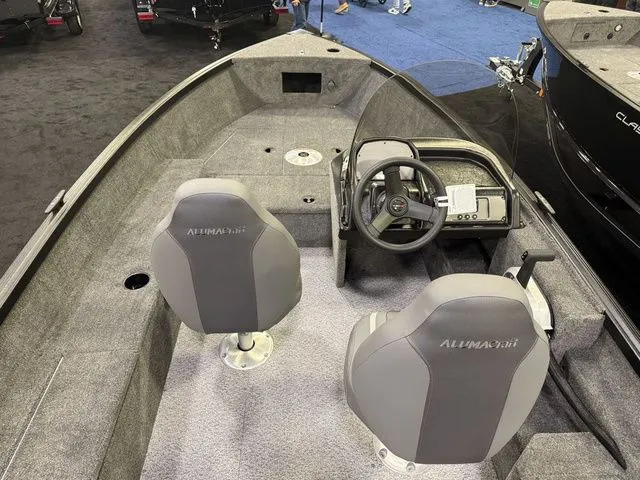 Slide: The Image of Alumacraft Escape 165 Side Console 2026 - 12