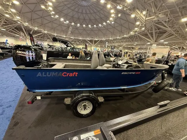 Slide: The Image of Alumacraft Escape 165 Side Console 2026 - 5