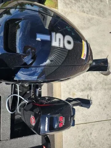Slide: The Image of Lund 1875 Impact XS Sport 2026 outboard motor - 10