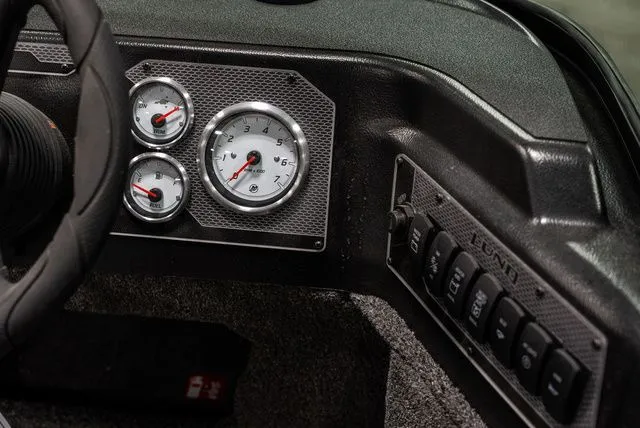 Slide: The Image of Lund 1775 Impact XS Sport 2026 - 16