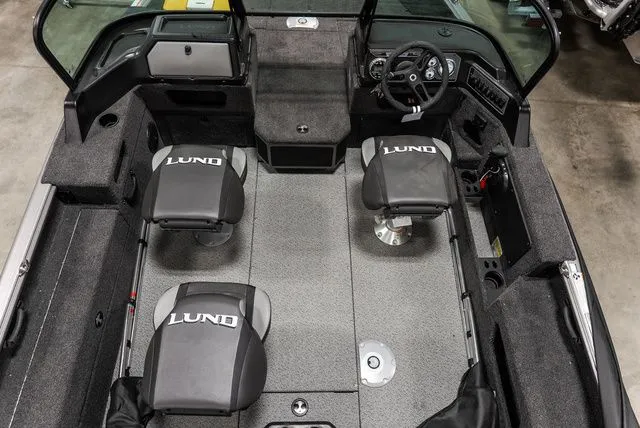 Slide: The Image of Lund 1775 Impact XS Sport 2026 - 7