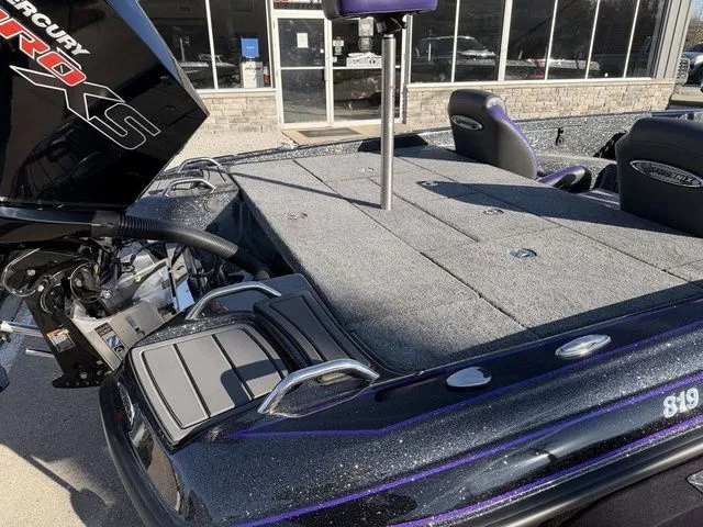 Slide: The Image of Phoenix Bass Boat 819 ZXL 2026 - 4