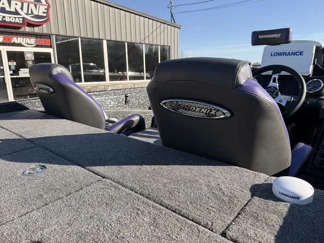 Slide: The Image of Phoenix Bass Boat 819 ZXL 2026 - 6