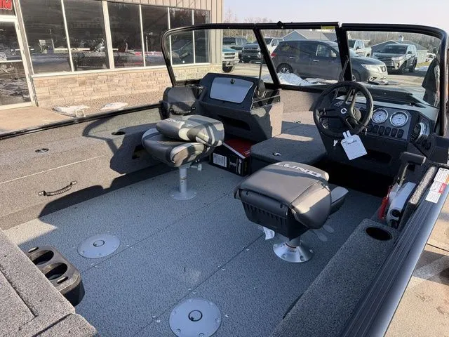 Slide: The Image of Lund 1775 Adventure Sport 2026 - 5