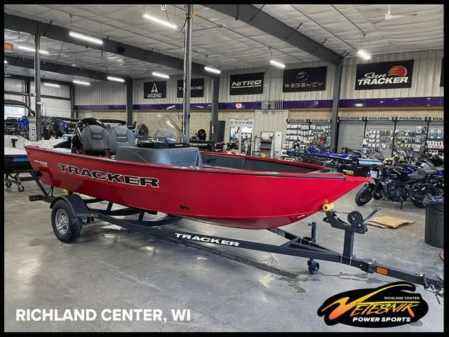 The Image of Tracker Pro Guide V-16 SC 2026 - 1