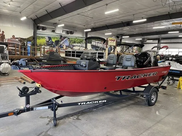 Slide: The Image of Tracker Pro Guide V-16 SC 2026 - 14