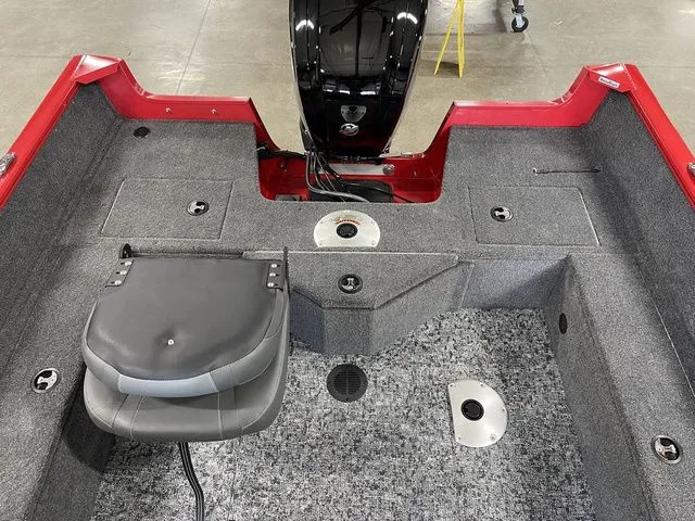 Slide: The Image of Tracker Pro Guide V-16 SC 2026 - 31