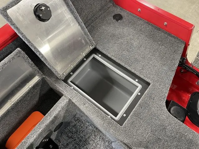 Slide: The Image of Tracker Pro Guide V-16 SC 2026 - 35