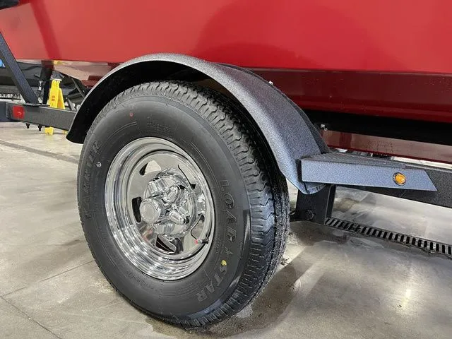 Slide: The Image of Tracker Pro Guide V-16 SC 2026 - 7