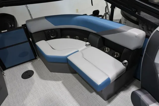 Slide: The Image of South Bay 220 RS 2026 - 7