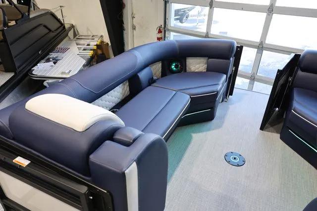 Slide: The Image of South Bay 525 UL 2026 - 16