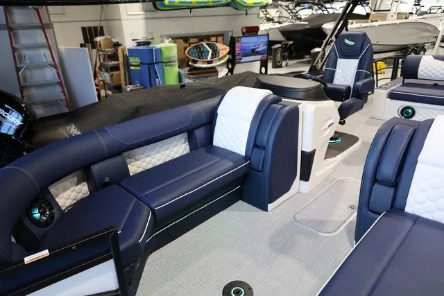 Slide: The Image of South Bay 525 UL 2026 - 19