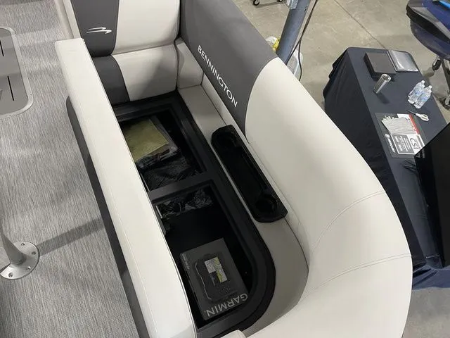 Slide: The Image of Bennington S Swingback 22 SSB 2026 - 19