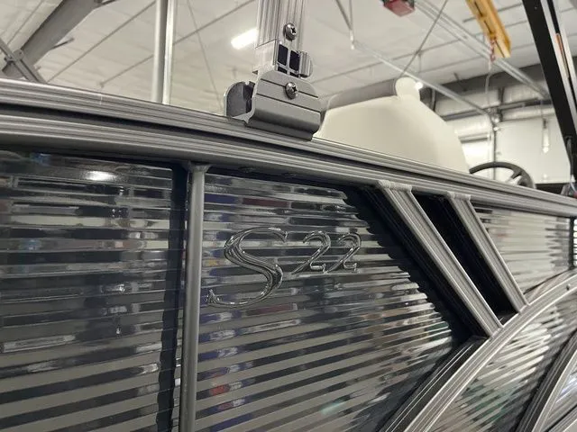 Slide: The Image of Bennington S Swingback 22 SSB 2026 - 7