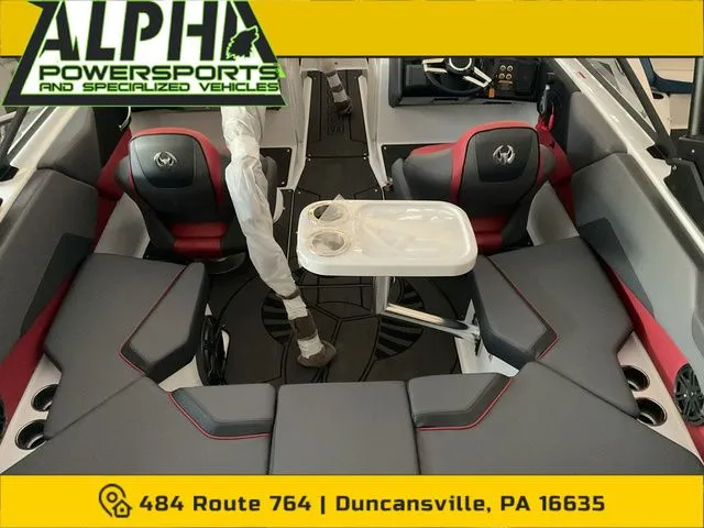 Slide: The Image of Scarab 210 SE 2026 - 4