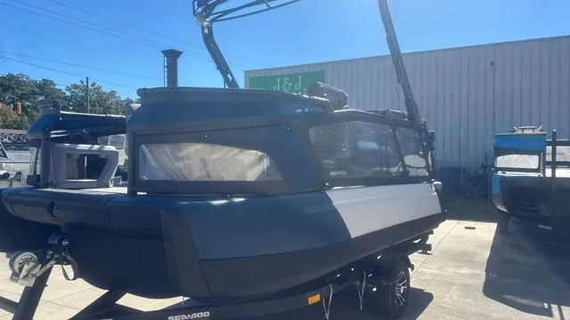 The Image of Sea-Doo SWITCH 18 CRUISE 130 HP 2024 - 1