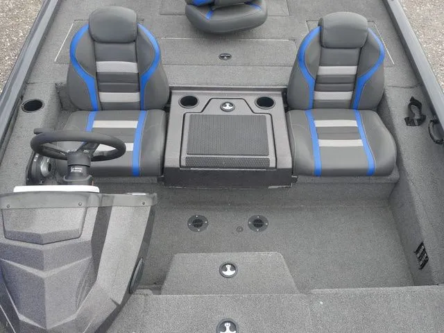 Slide: The Image of Ranger RT188P 2021 - 13