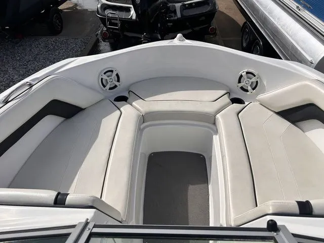 Slide: The Image of Yamaha AR190 2016 - 10