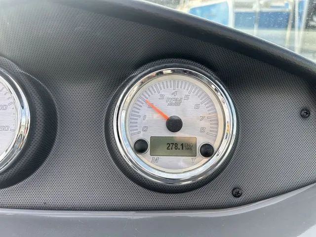 Slide: The Image of Yamaha AR190 2016 - 13