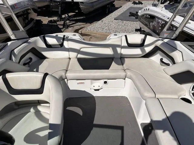 Slide: The Image of Yamaha AR190 2016 - 14