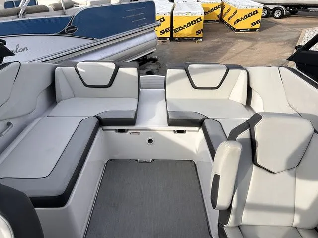 Slide: The Image of Yamaha AR250 2023 - 18