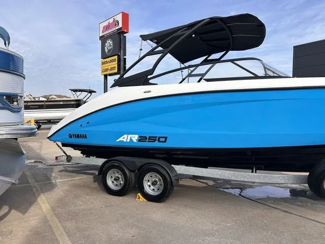 Slide: The Image of Yamaha AR250 2023 - 2