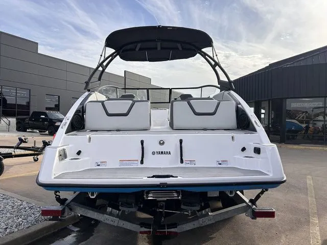 Slide: The Image of Yamaha AR250 2023 - 5