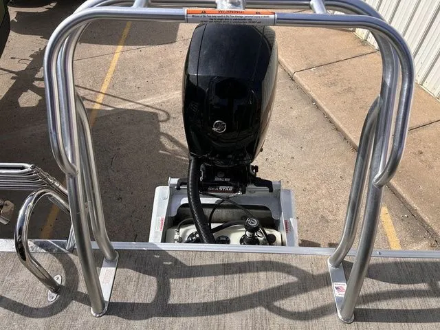 Slide: The Image of Crest Classic LX 220 L 2021 - 15