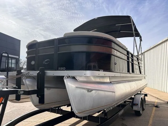 Slide: The Image of Crest Classic LX 220 L 2021 - 9