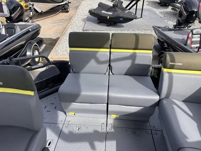 Slide: The Image of Sea-Doo Switch Fish 18 2025 - 10