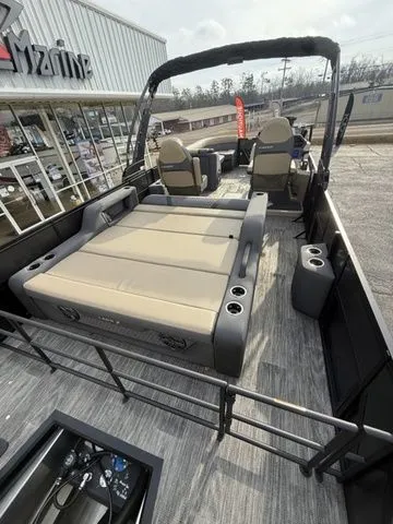 Slide: The Image of Viaggio By Misty Harbor Z22S Bi-Toon (25" Tubes) 2026 - 7