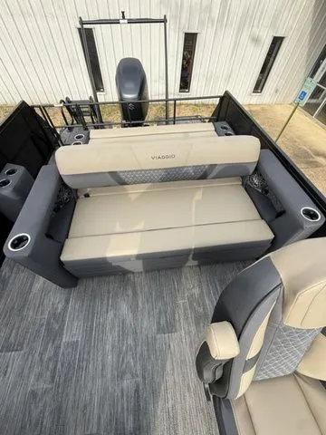 Slide: The Image of Viaggio By Misty Harbor Z22S Bi-Toon (25" Tubes) 2026 - 8